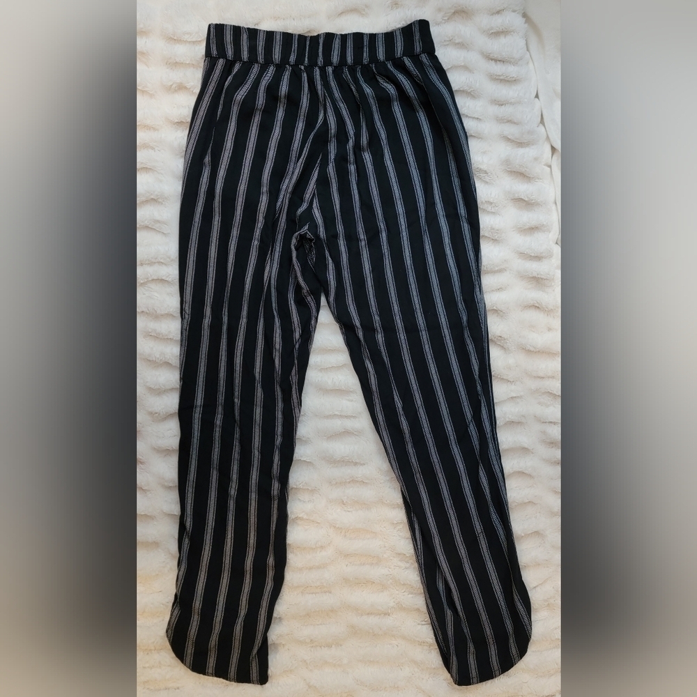 American Eagle Black & Grey Striped Pants - Picture 2 of 7